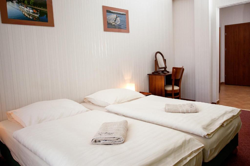 Villa Centrum Mlodosci Августув Номер фото